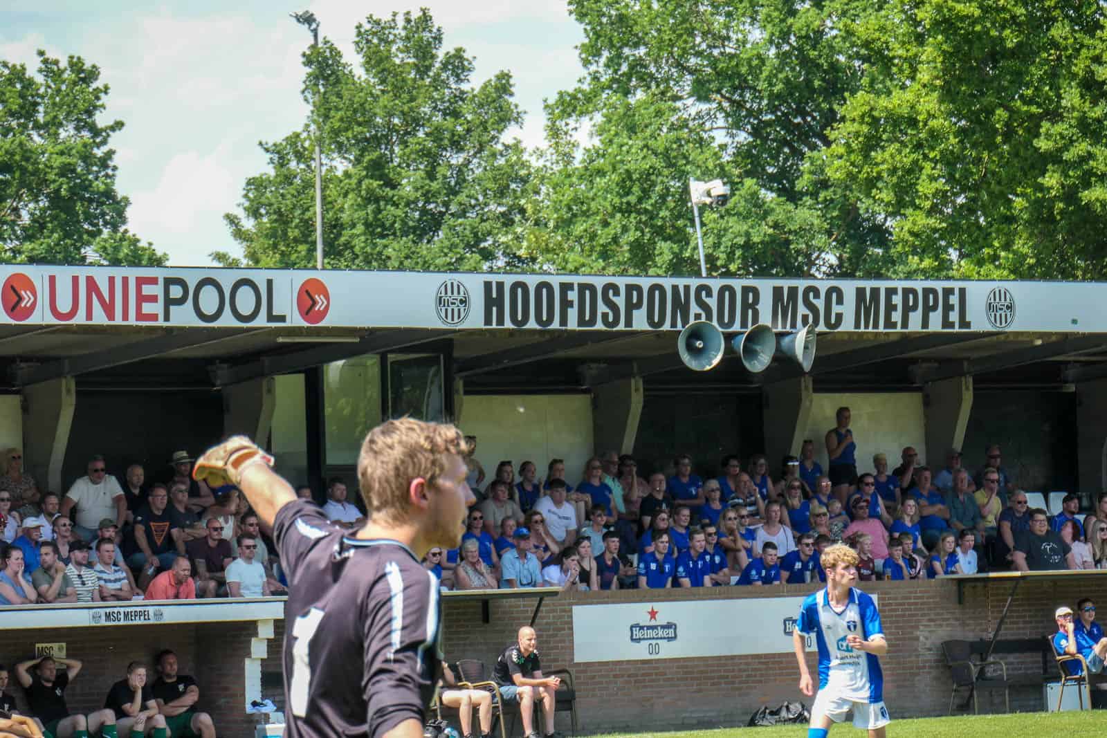 Dorpsclub VV Langezwaag boekt historische promotie