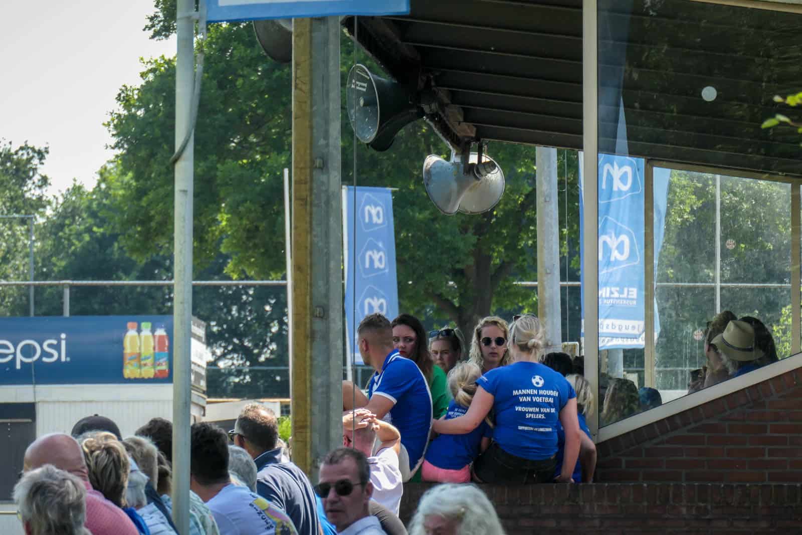Dorpsclub VV Langezwaag boekt historische promotie