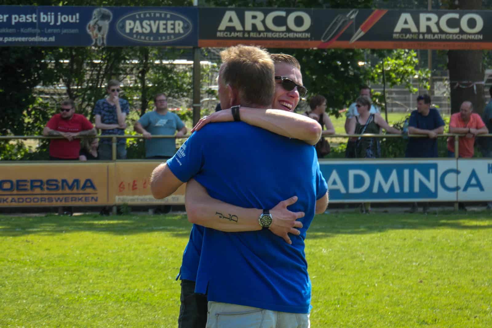 Dorpsclub VV Langezwaag boekt historische promotie