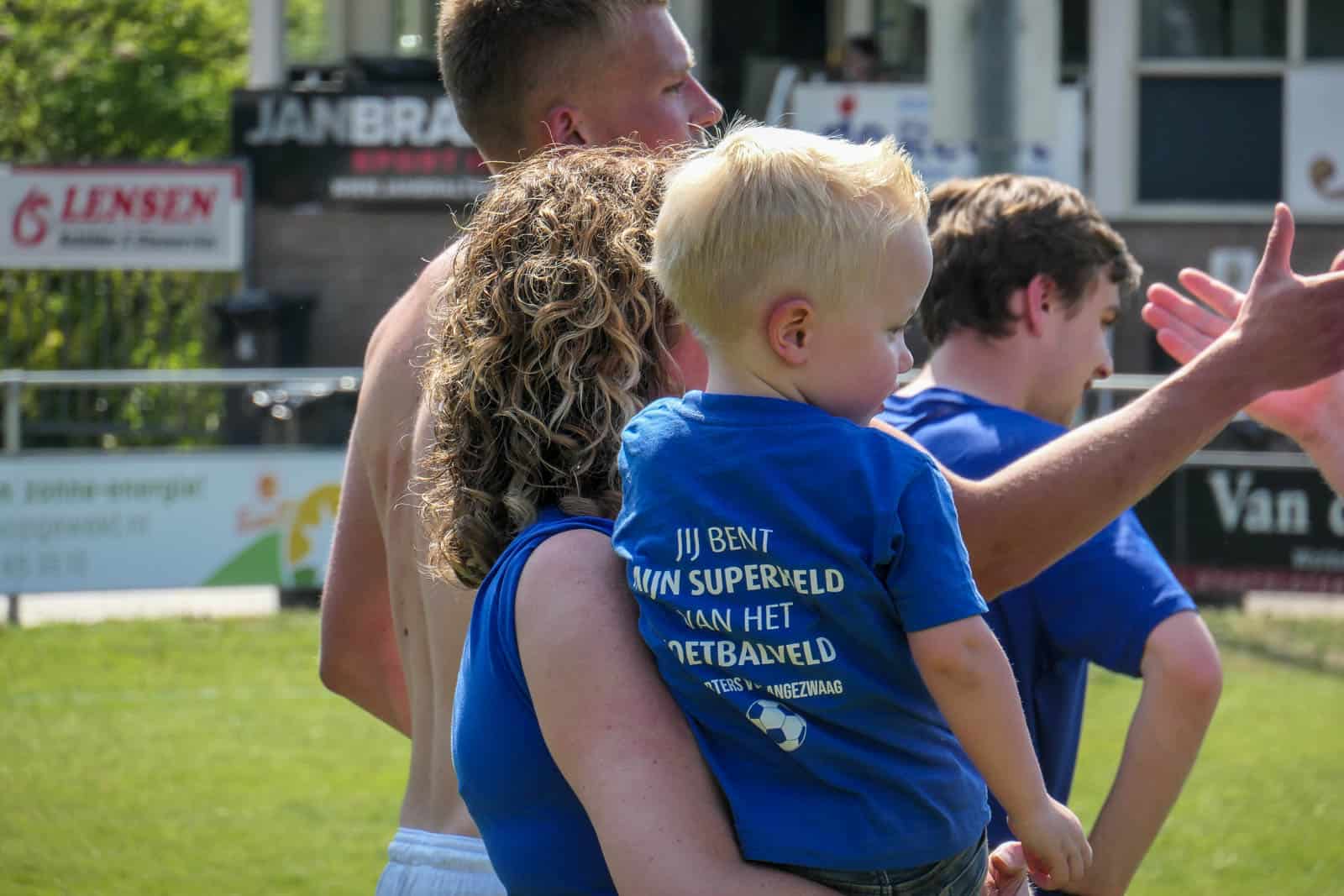 Dorpsclub VV Langezwaag boekt historische promotie
