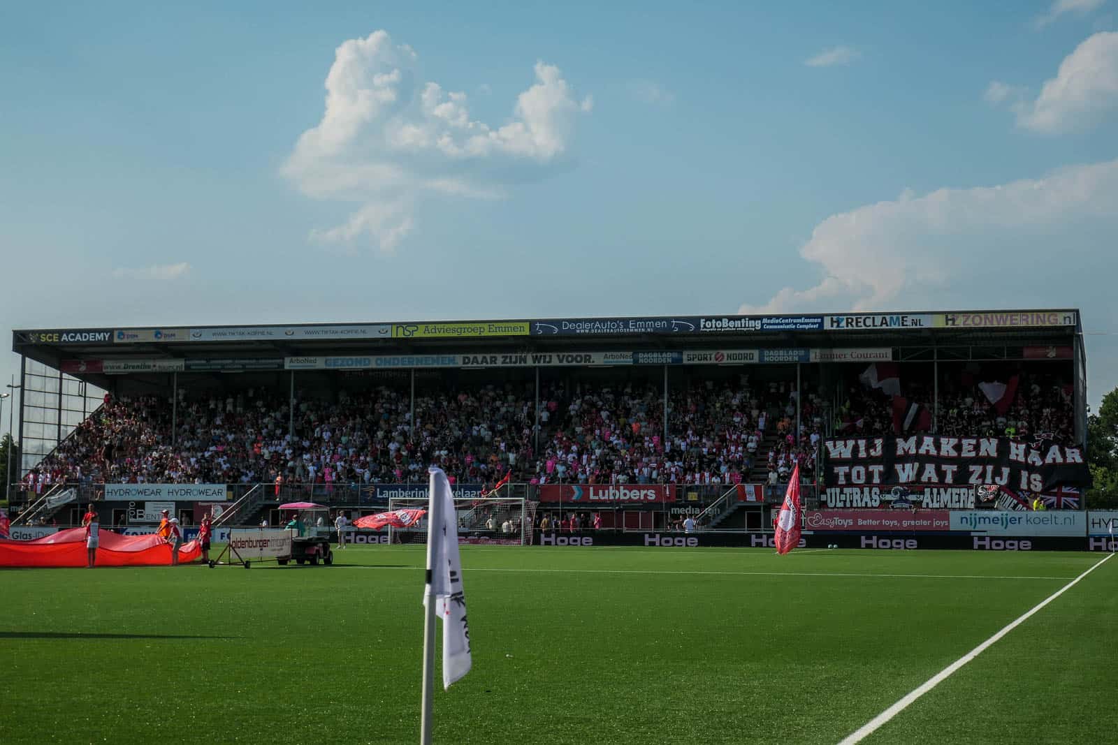 Historische promotie Almere City dompelt FC Emmen in rouw