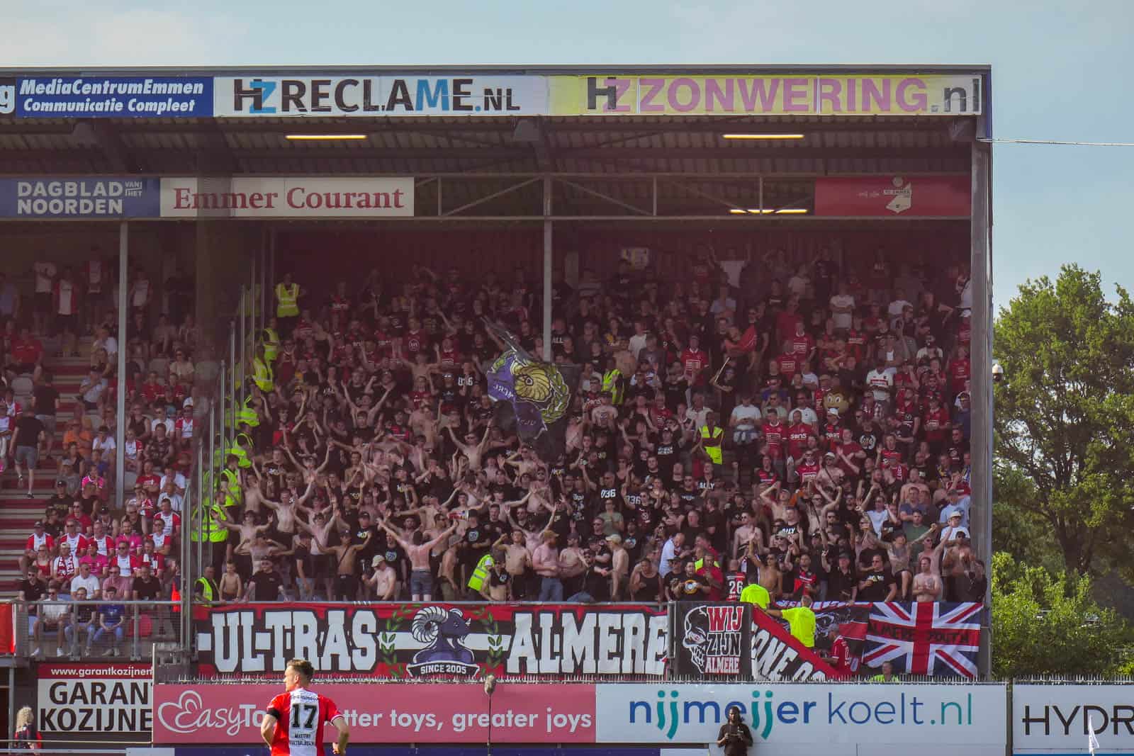 Historische promotie Almere City dompelt FC Emmen in rouw