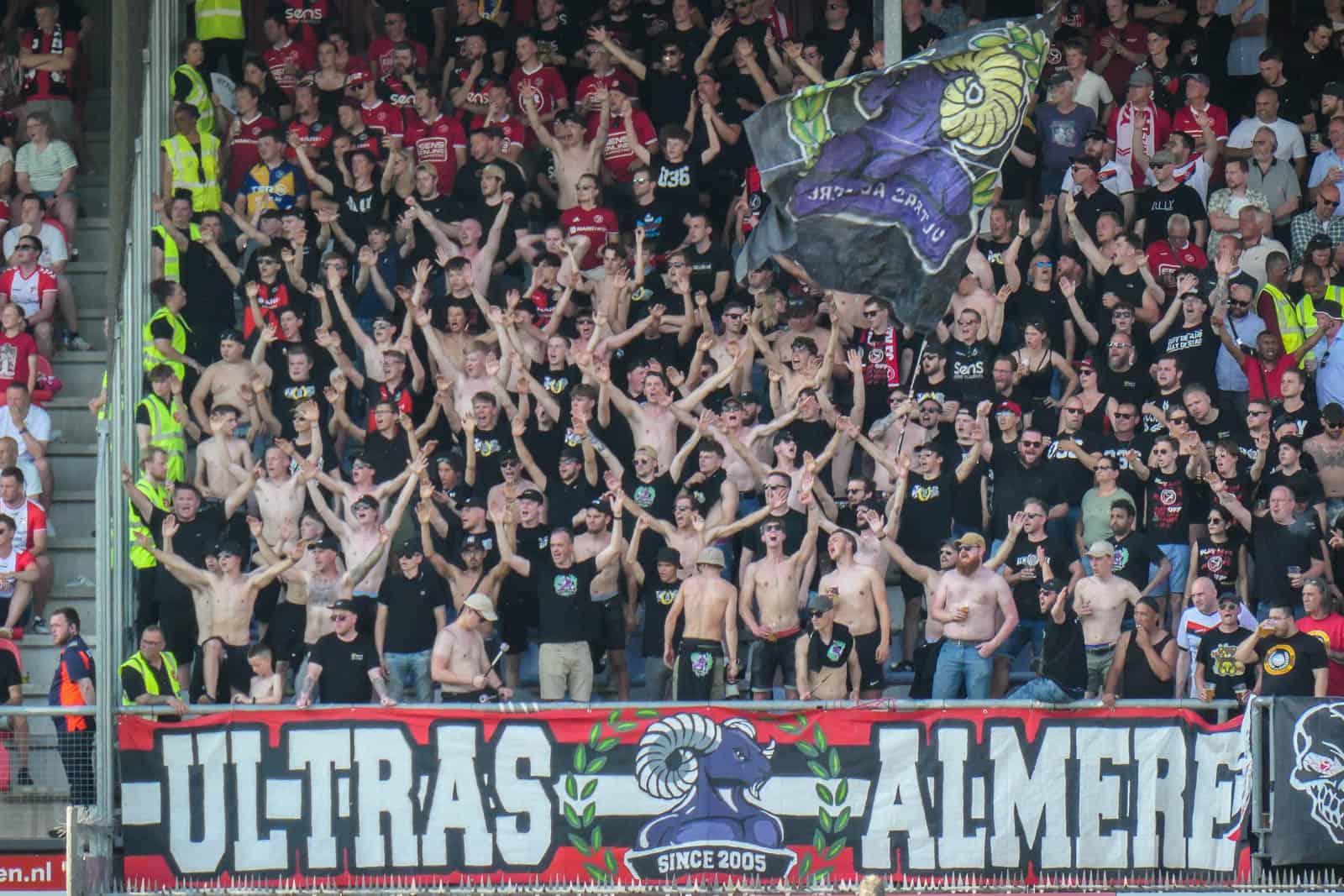 Historische promotie Almere City dompelt FC Emmen in rouw