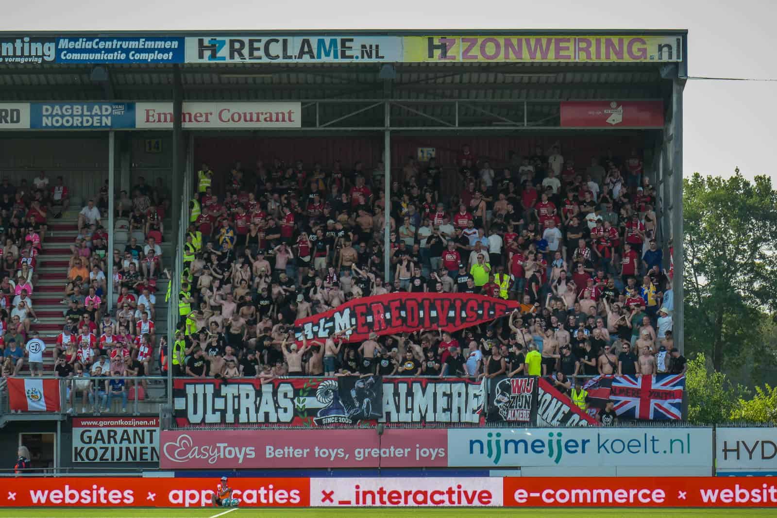 Historische promotie Almere City dompelt FC Emmen in rouw
