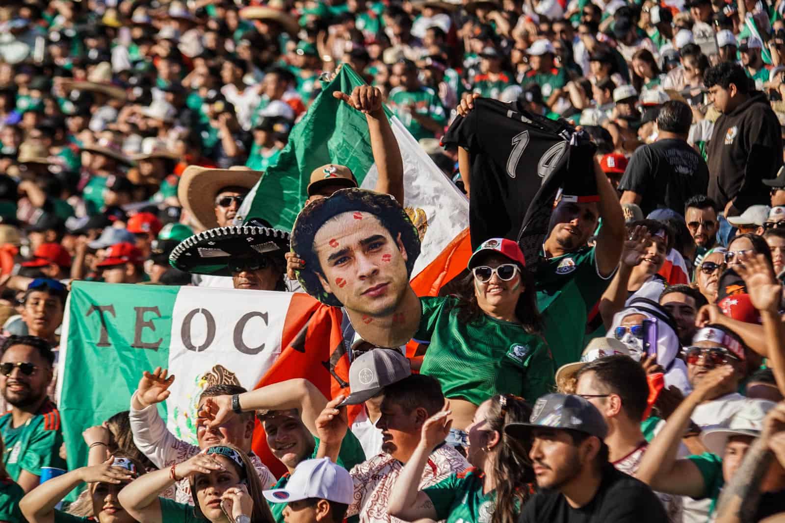 Mexicaanse passie bij teleurstellende Gold Cup avond tegen Qatar