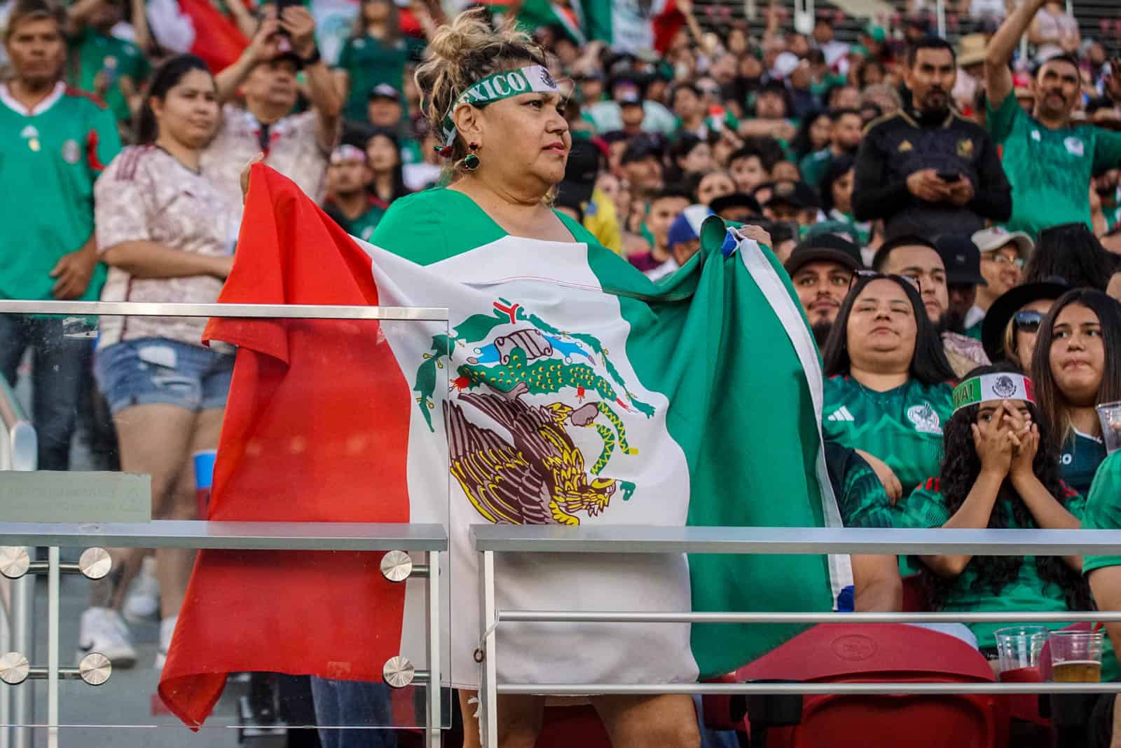 Mexicaanse passie bij teleurstellende Gold Cup avond tegen Qatar