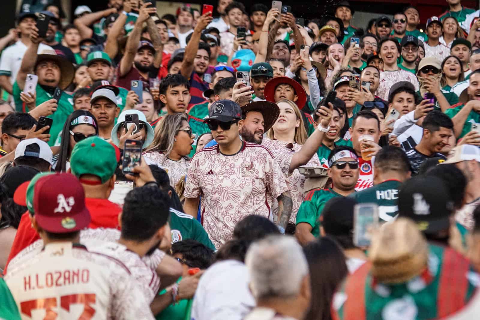 Mexicaanse passie bij teleurstellende Gold Cup avond tegen Qatar