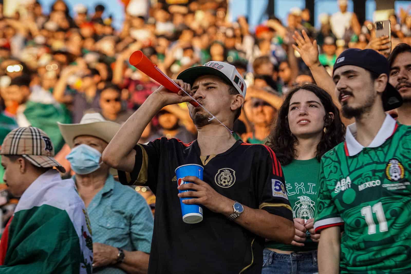 Mexicaanse passie bij teleurstellende Gold Cup avond tegen Qatar