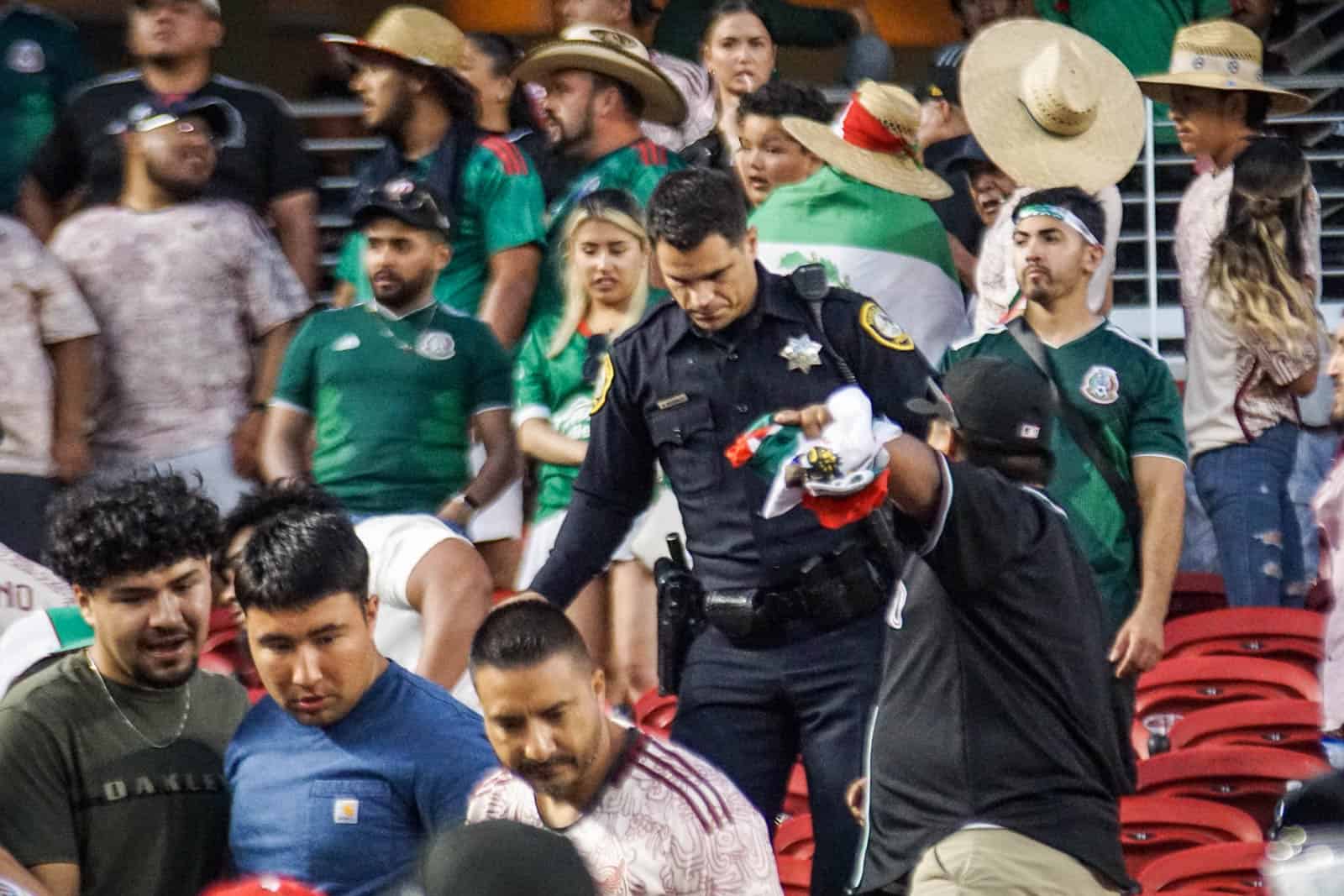 Mexicaanse passie bij teleurstellende Gold Cup avond tegen Qatar