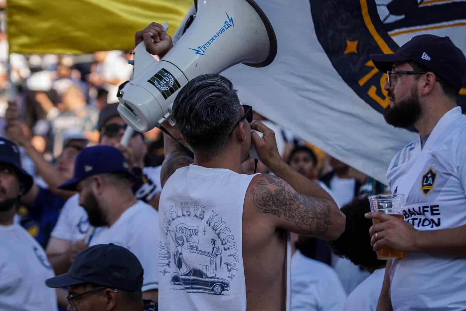 Spektakel bij de derby van LA; Amerikaanse ultras in topvorm