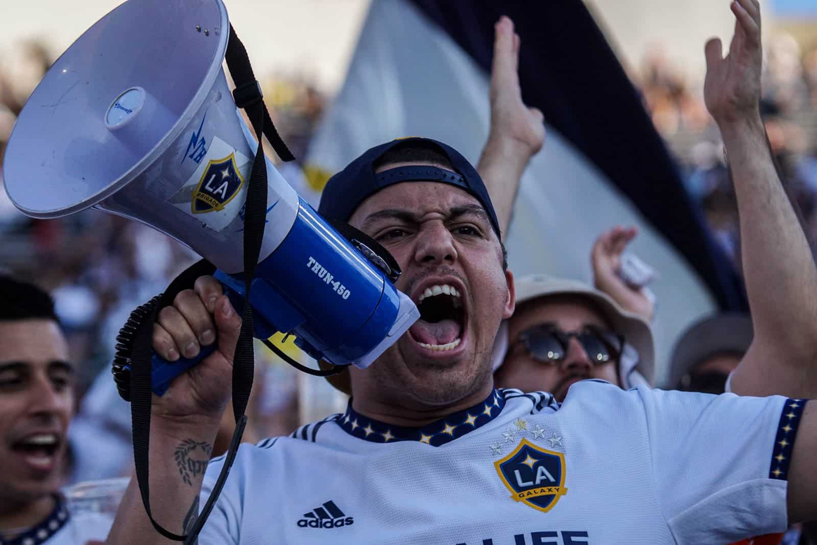 Spektakel bij de derby van LA; Amerikaanse ultras in topvorm
