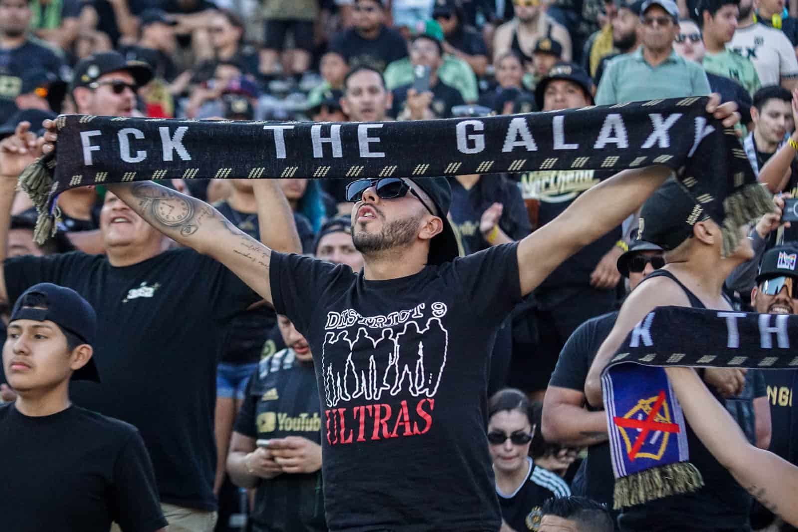 Spektakel bij de derby van LA; Amerikaanse ultras in topvorm