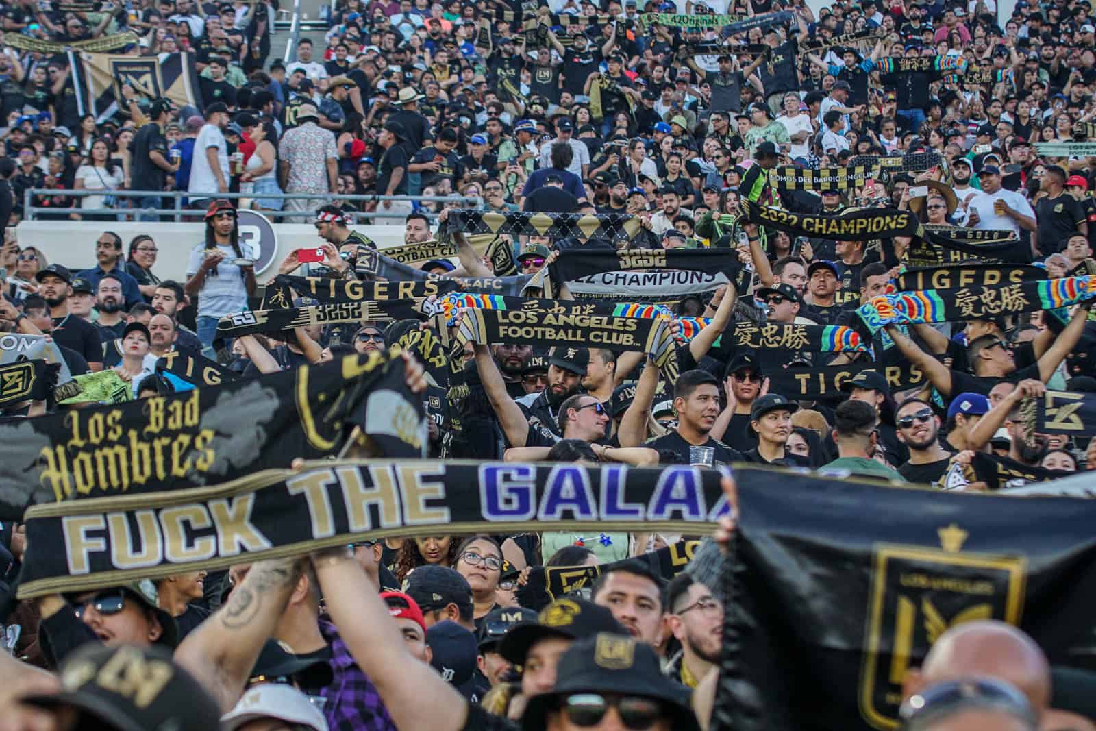 Spektakel bij de derby van LA; Amerikaanse ultras in topvorm