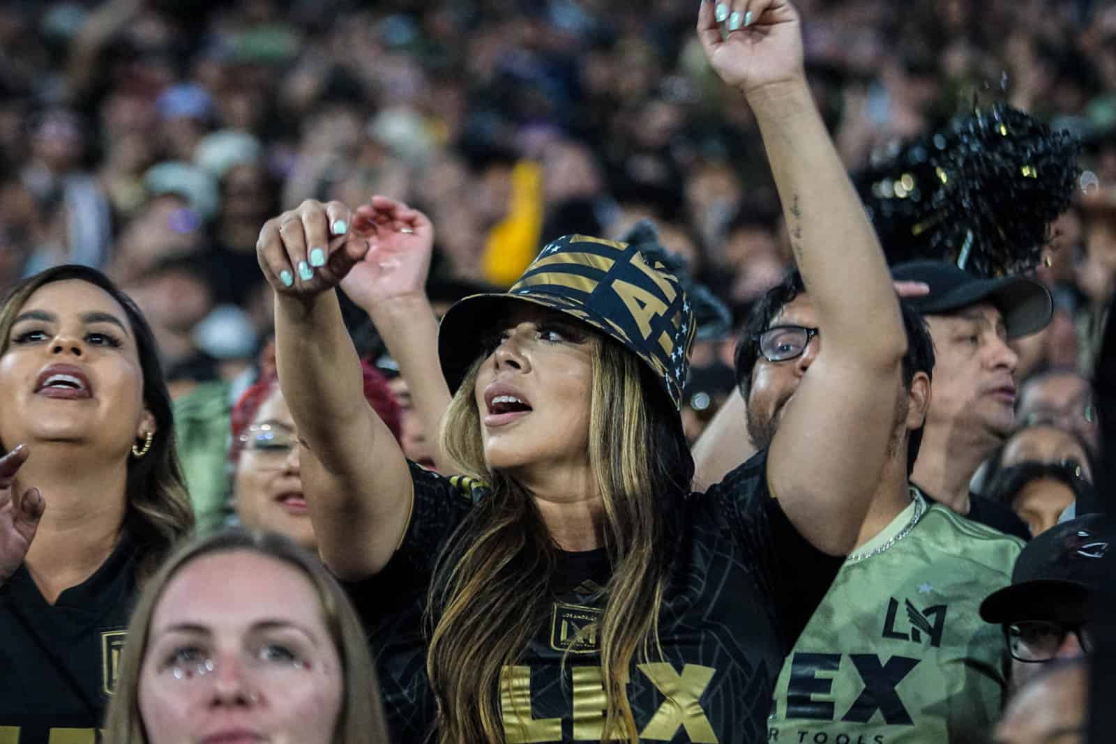 Spektakel bij de derby van LA; Amerikaanse ultras in topvorm