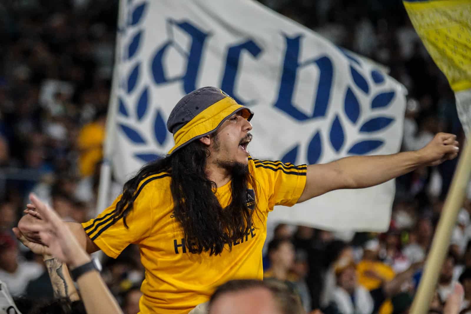 Spektakel bij de derby van LA; Amerikaanse ultras in topvorm
