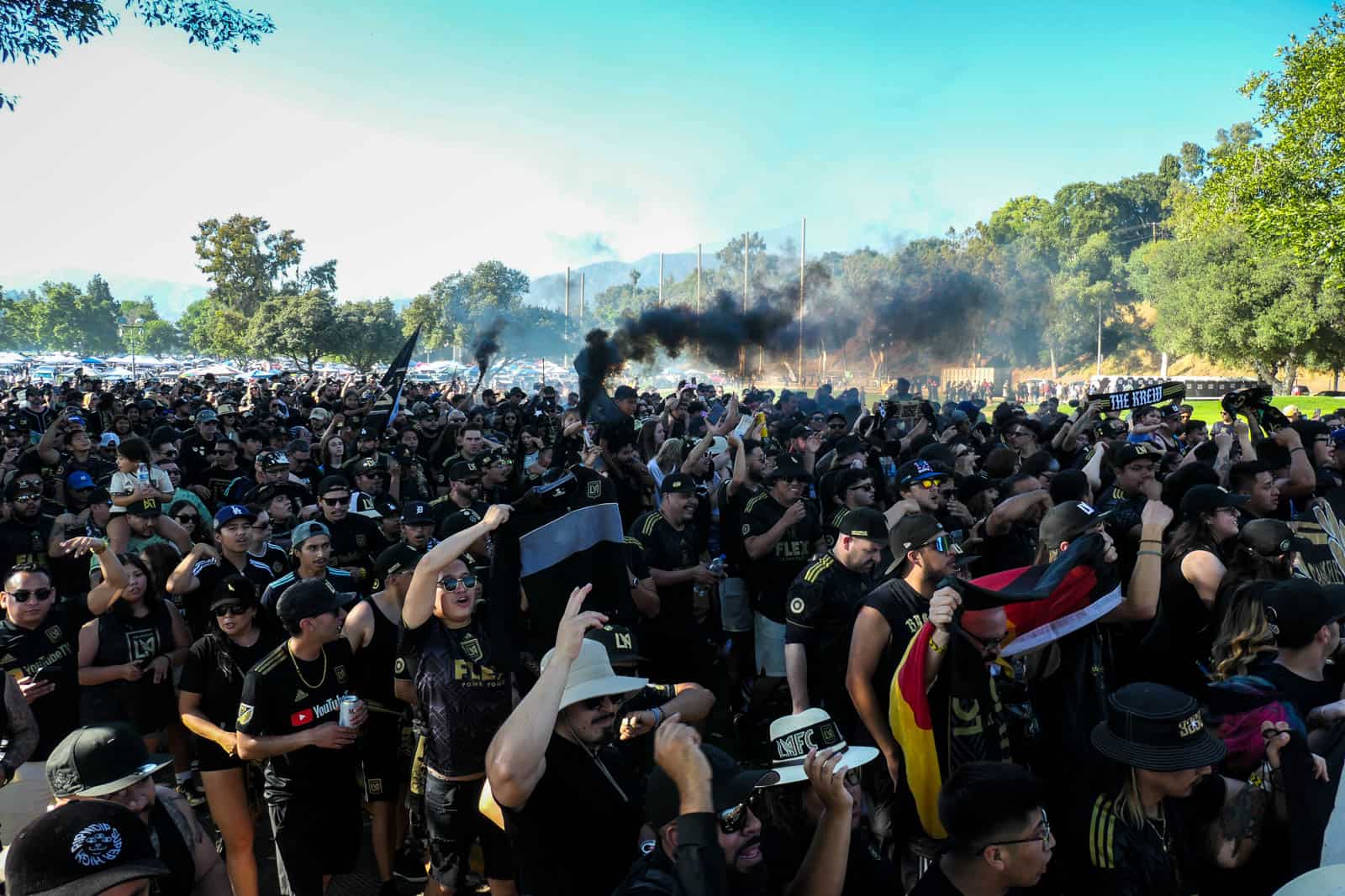 Spektakel bij de derby van LA; Amerikaanse ultras in topvorm