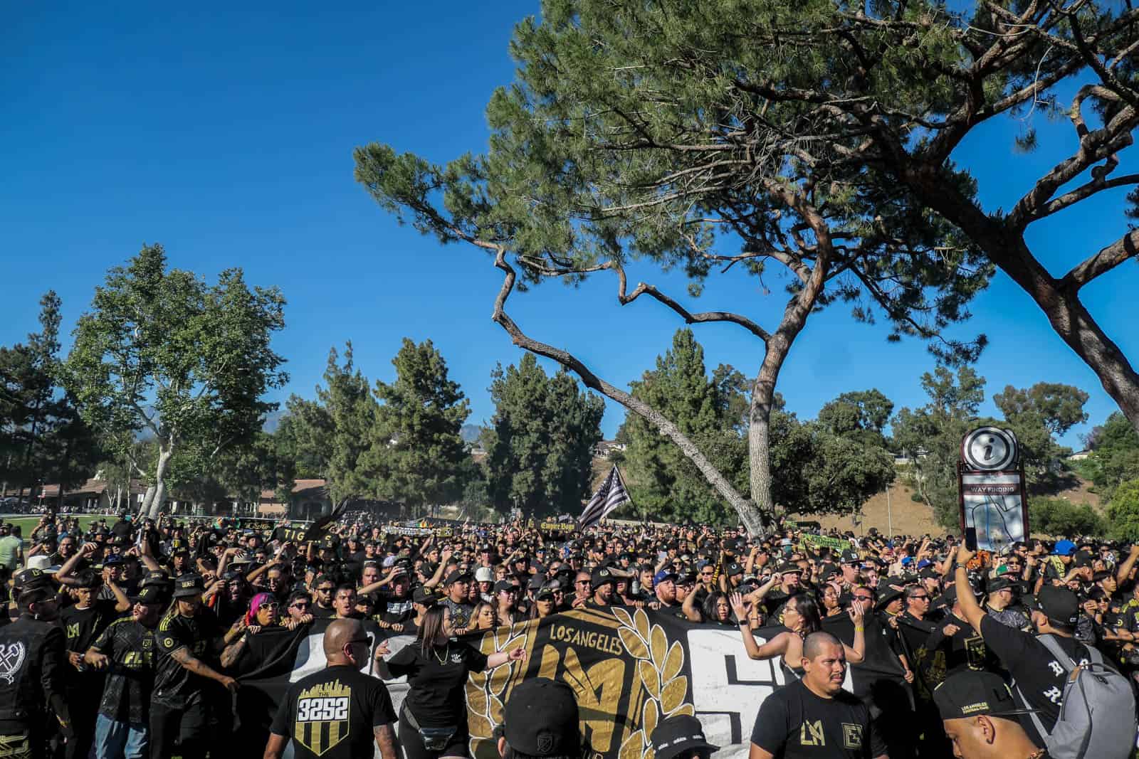 Spektakel bij de derby van LA; Amerikaanse ultras in topvorm