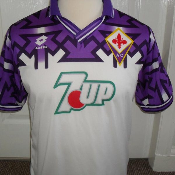 Het uitshirt van Fiorentina uit 1992