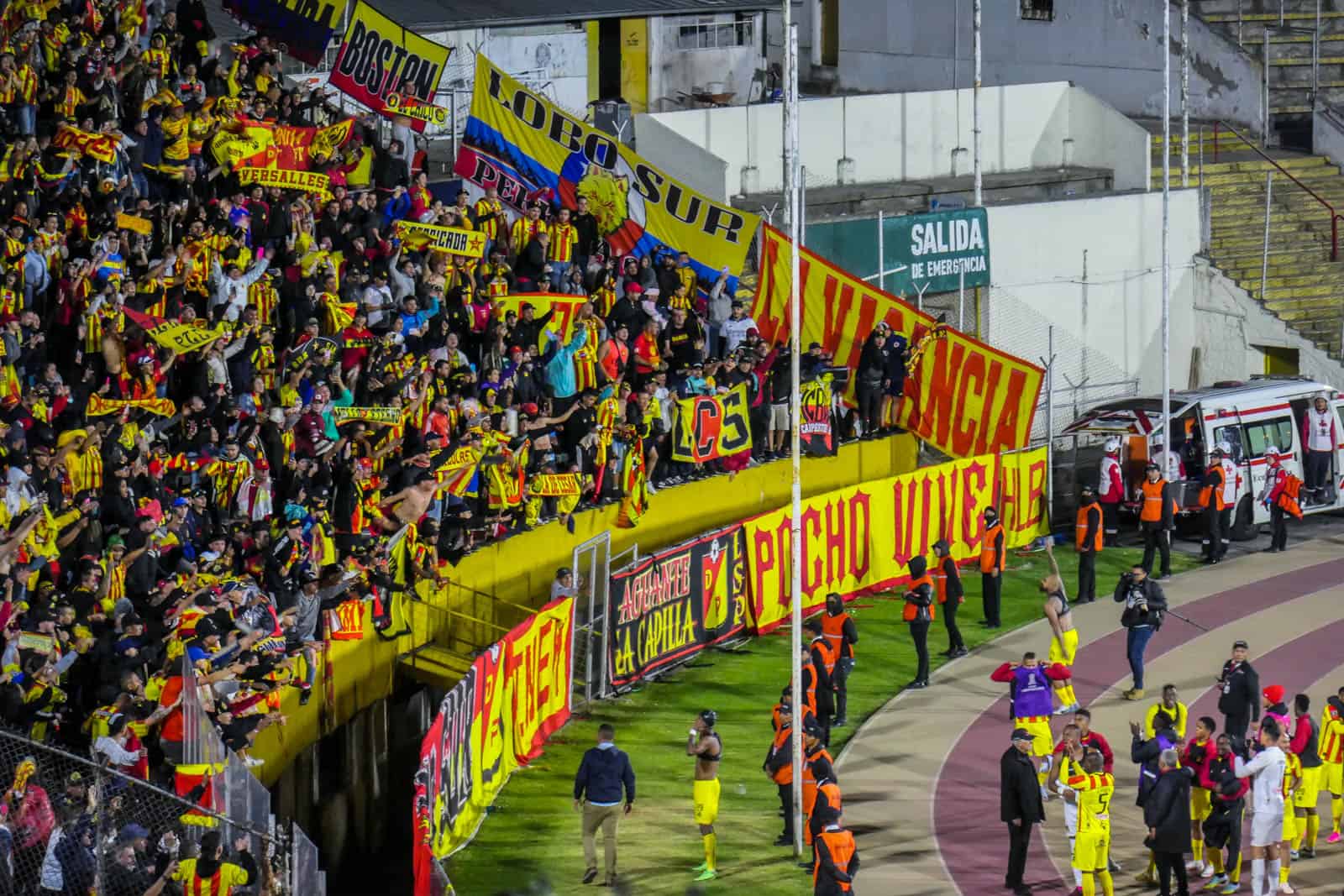 Uitzinnig uitvak Deportivo Pereira bij bloedstollende avond Copa Libertadores in Ecuador