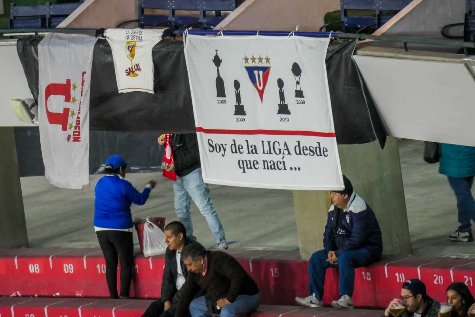 Achtbaan aan emoties voor supporters LDU Quito en Nublense eindigt pas na penalty’s