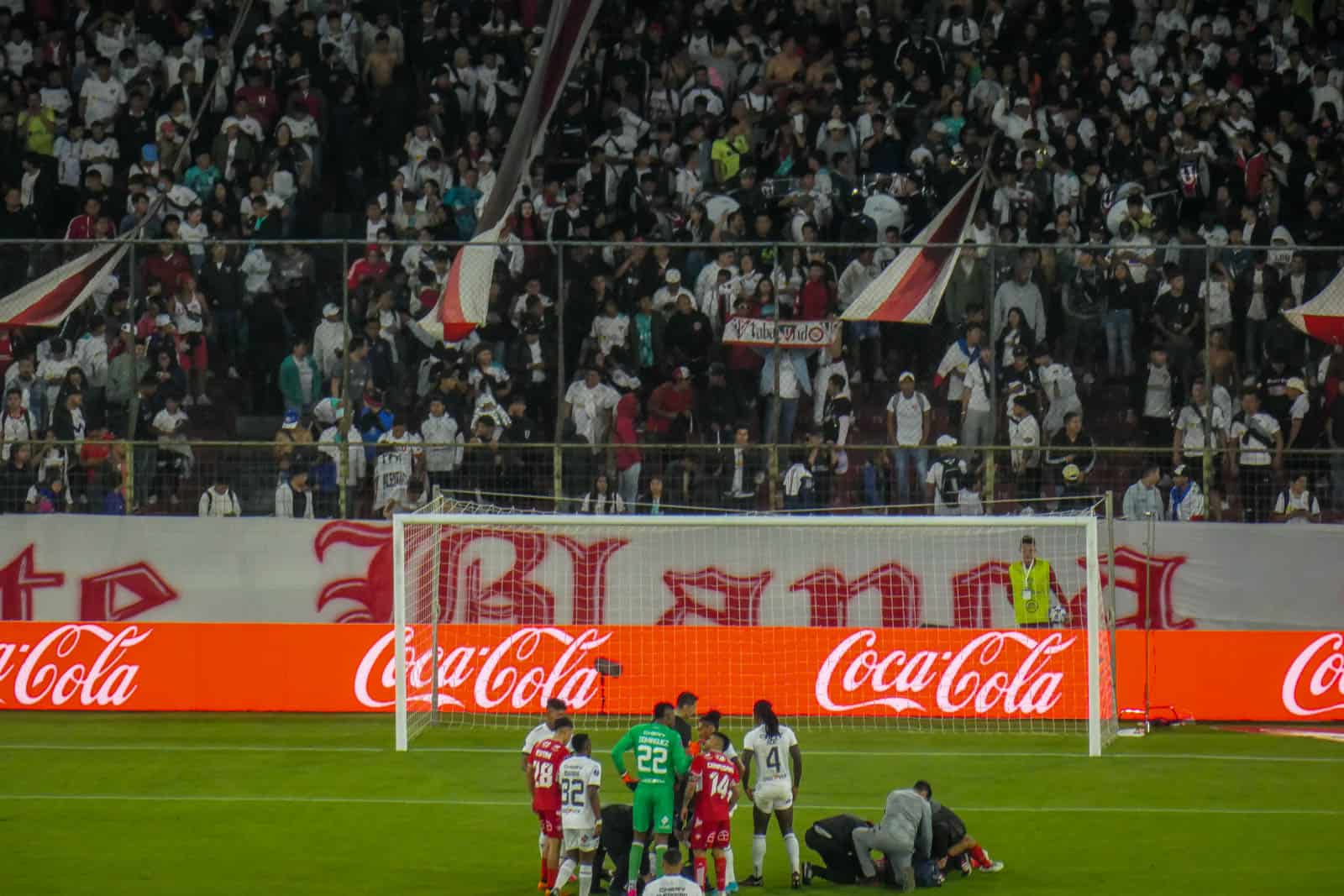 Achtbaan aan emoties voor supporters LDU Quito en Nublense eindigt pas na penalty’s