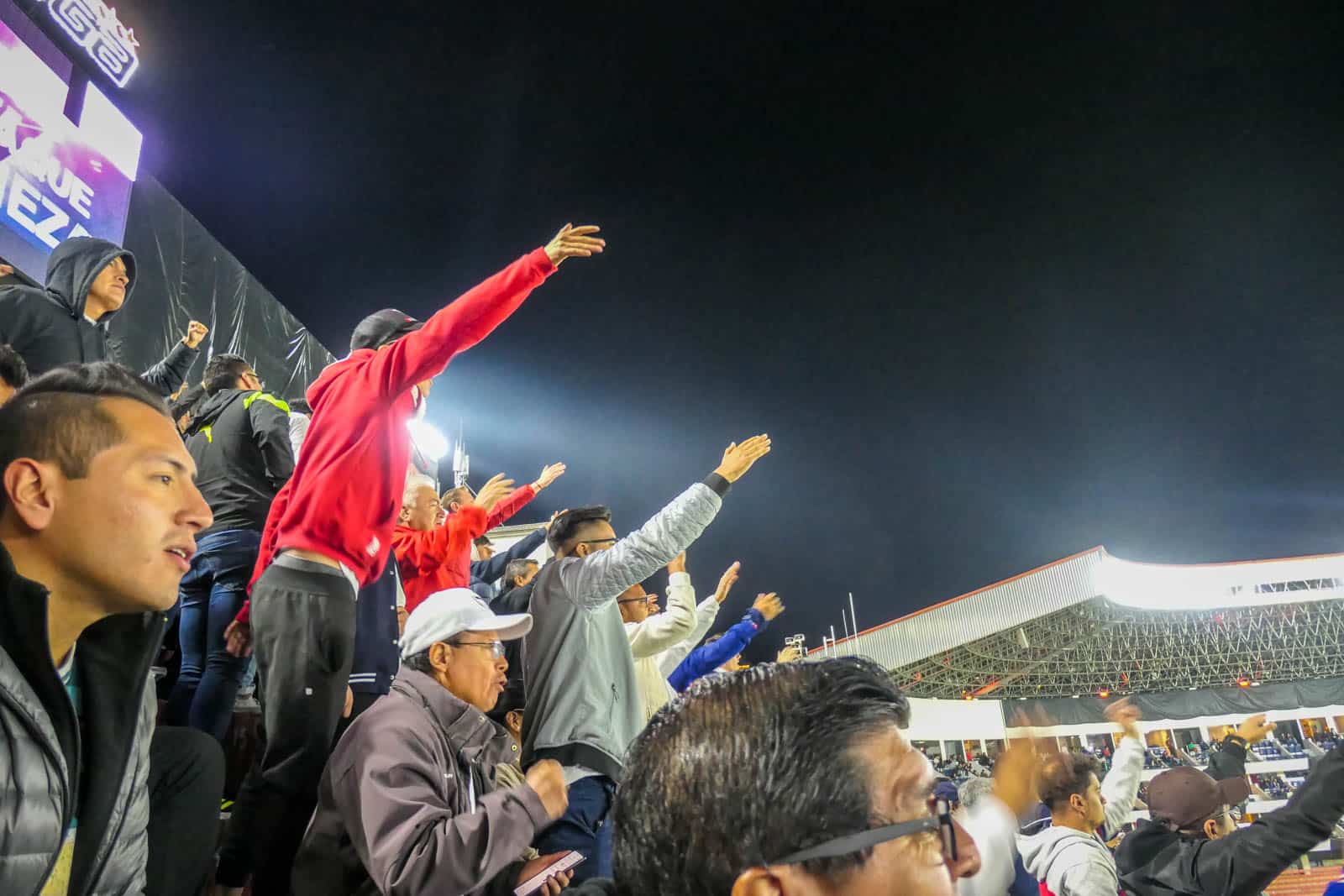 Achtbaan aan emoties voor supporters LDU Quito en Nublense eindigt pas na penalty’s