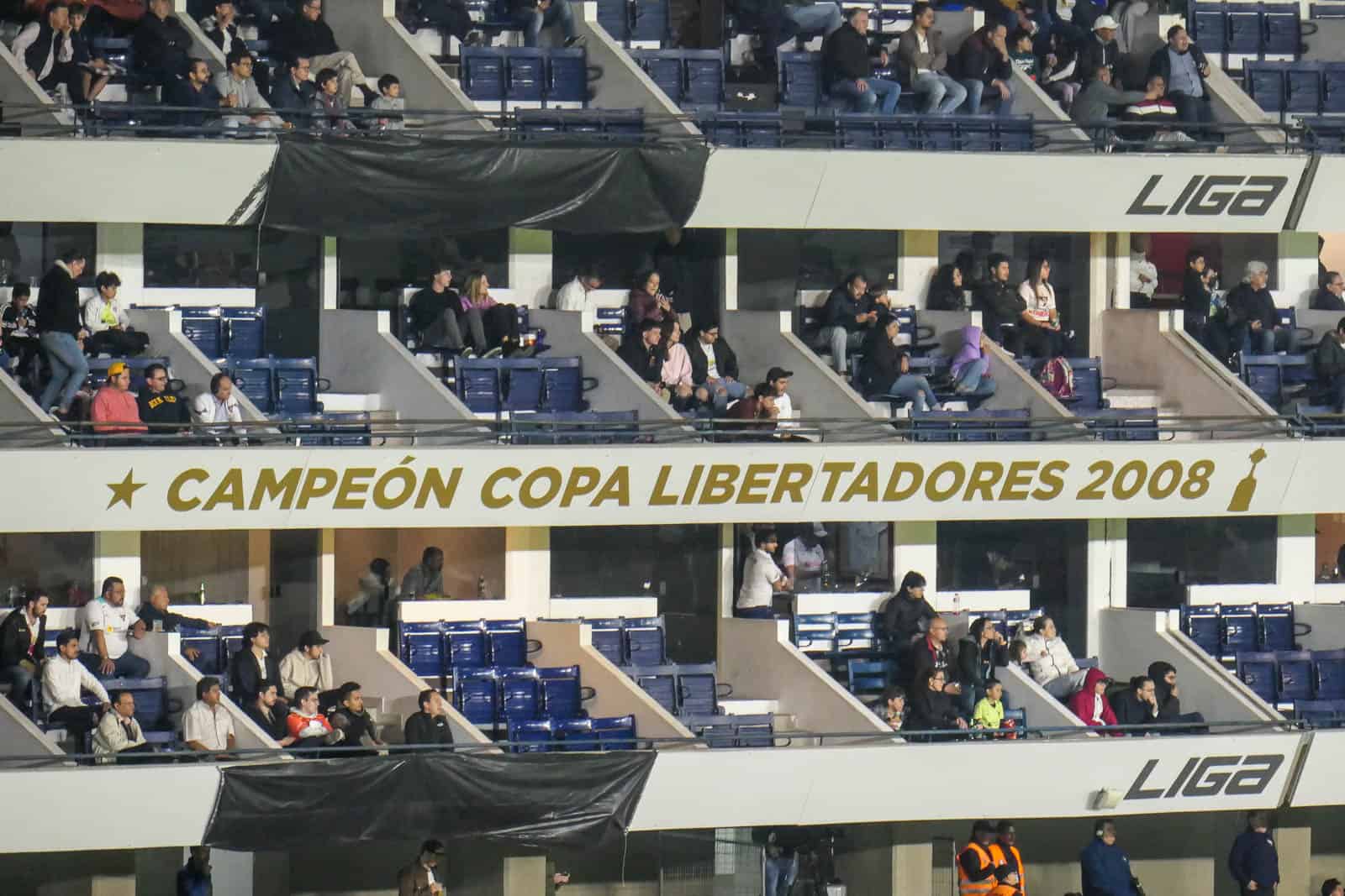 Achtbaan aan emoties voor supporters LDU Quito en Nublense eindigt pas na penalty’s