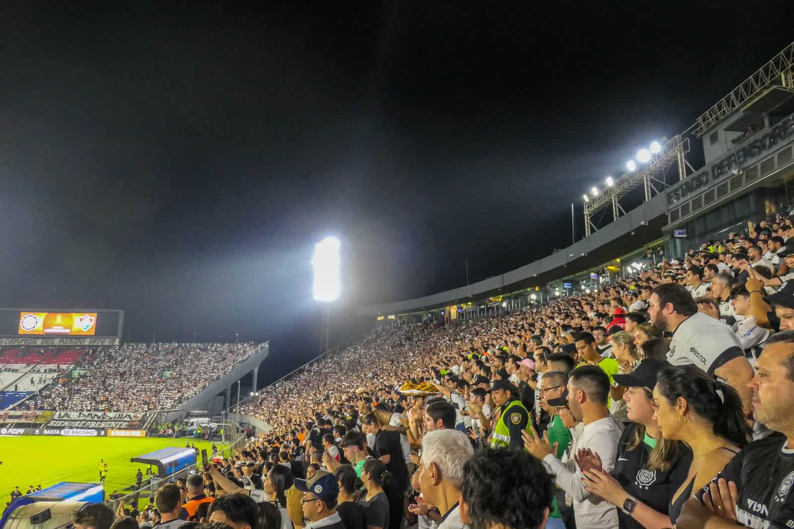Stunt blijft uit ondanks heksenketel bij Olimpia in Paraguay