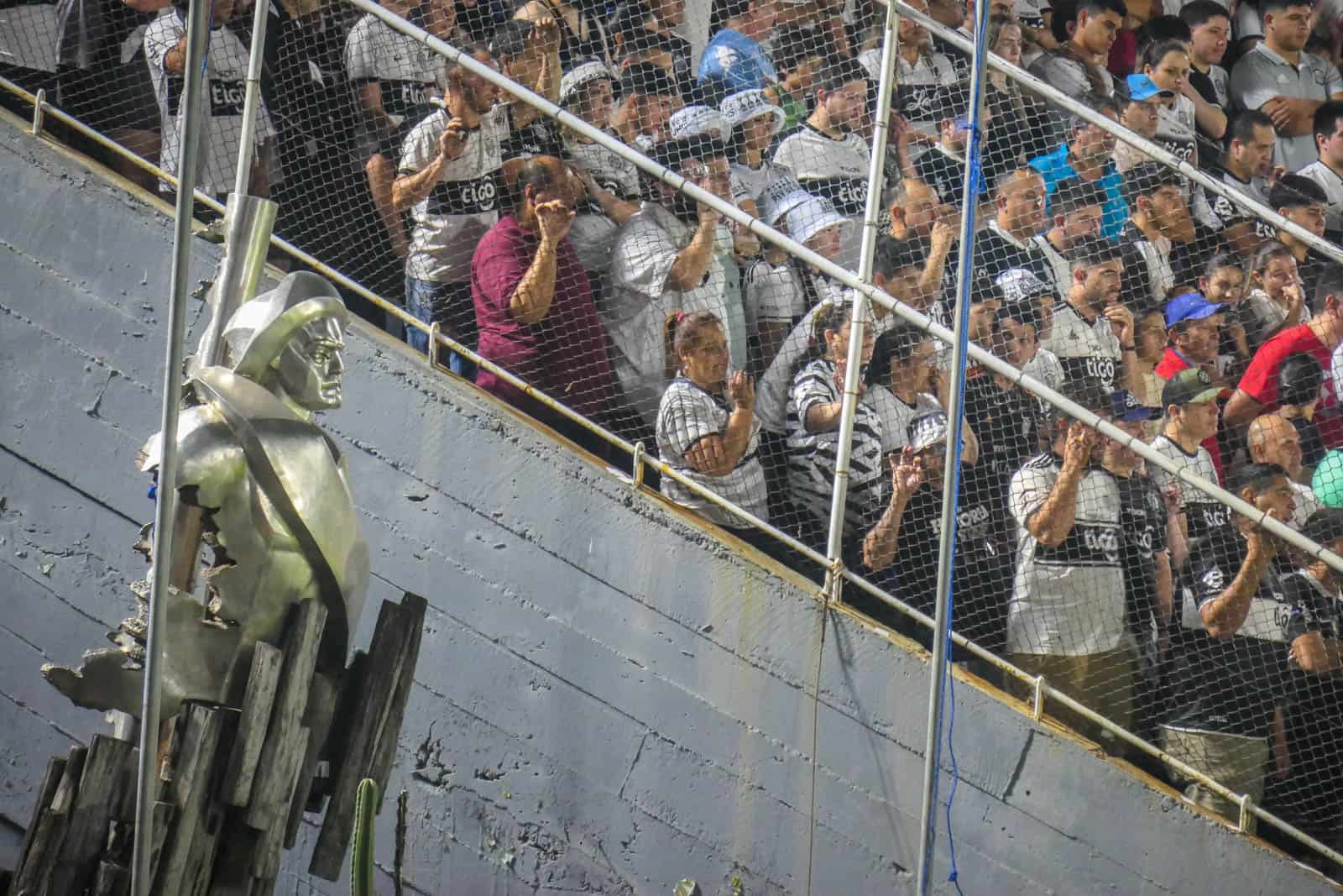 Stunt blijft uit ondanks heksenketel bij Olimpia in Paraguay