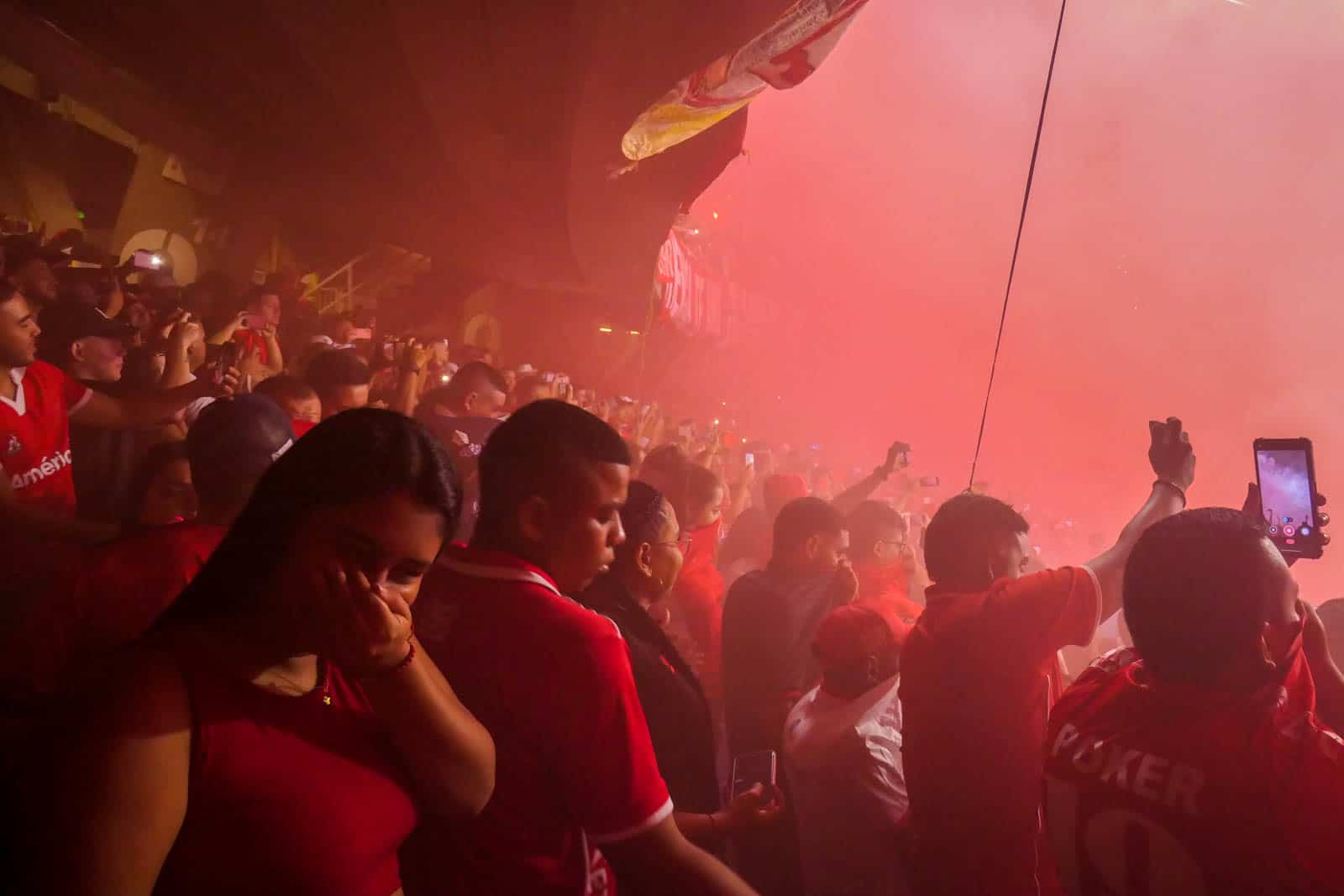 Glansrijke overwinning in Cali derby brengt extase bij supporters America de Cali
