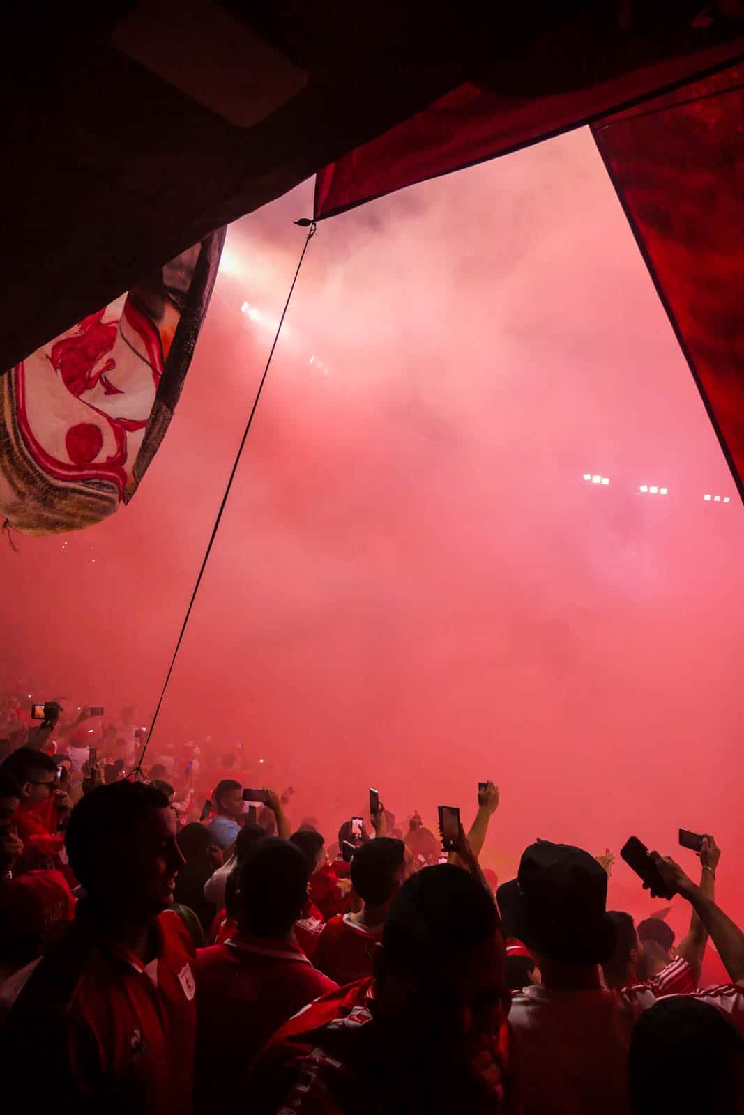 Glansrijke overwinning in Cali derby brengt extase bij supporters America de Cali