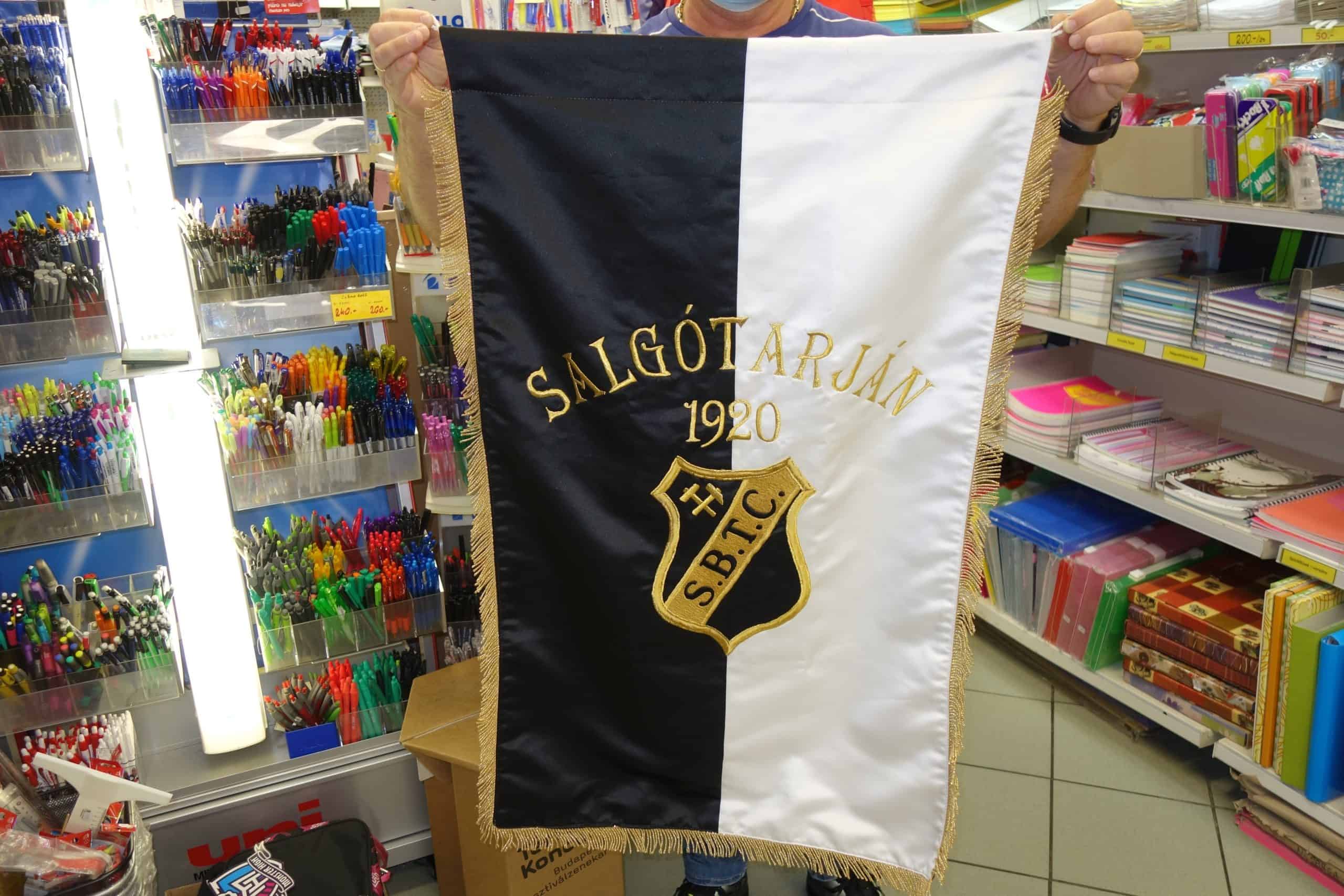 Dit fabelachtige stadion staat nú te koop