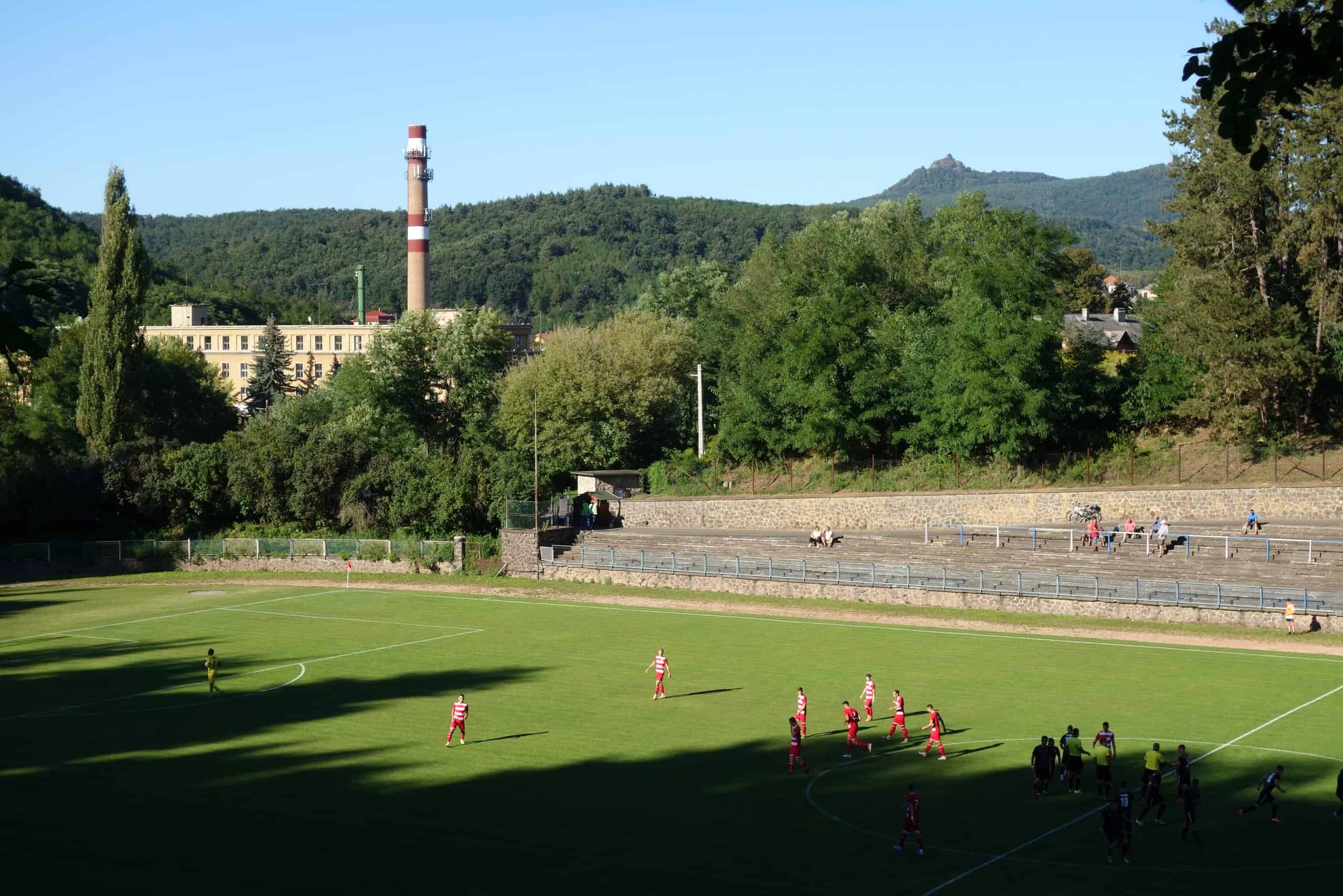 Dit fabelachtige stadion staat nú te koop