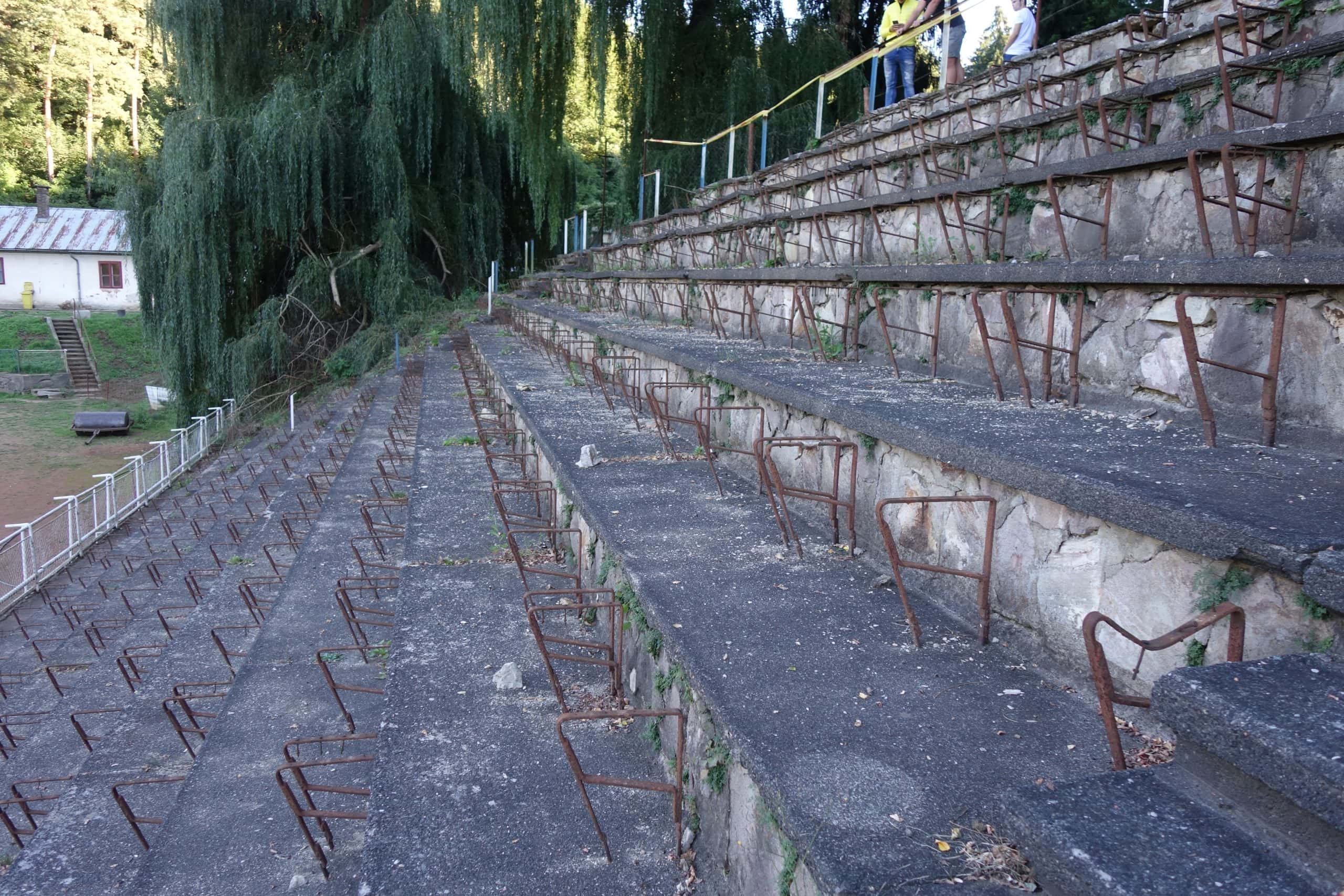 Dit fabelachtige stadion staat nú te koop
