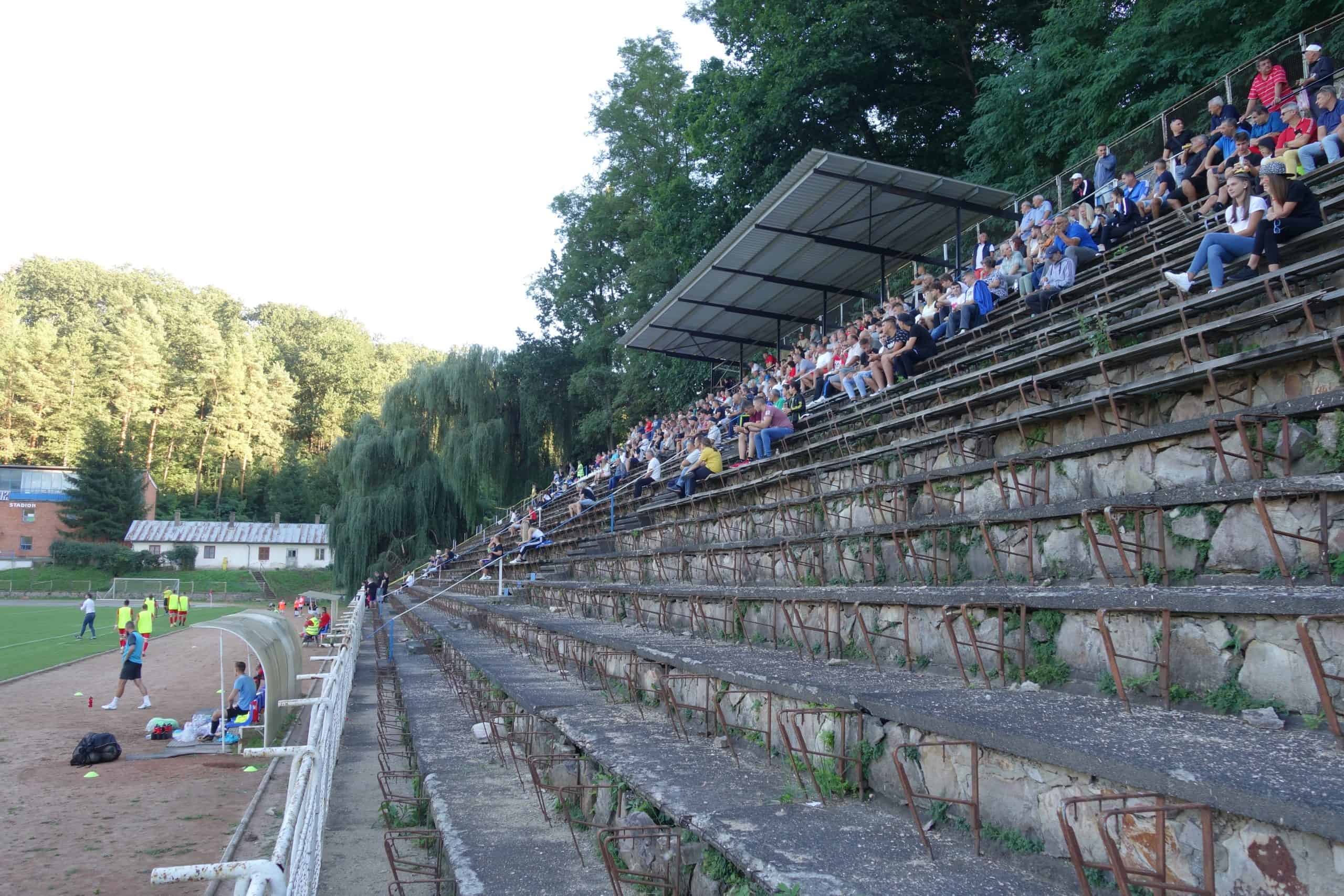Dit fabelachtige stadion staat nú te koop