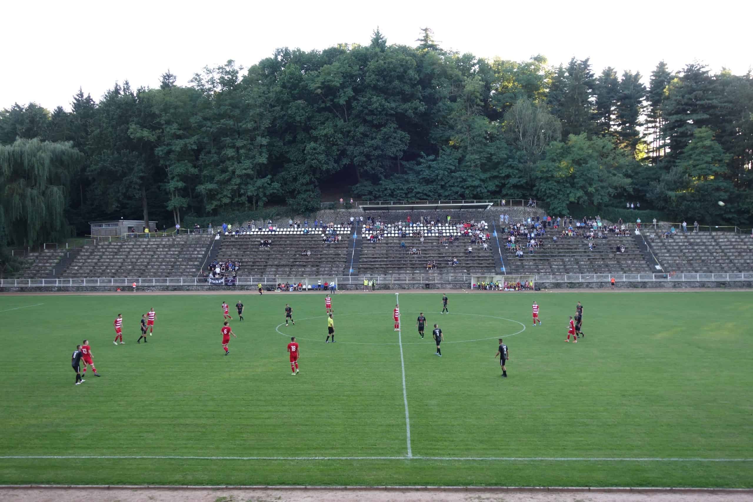 Dit fabelachtige stadion staat nú te koop