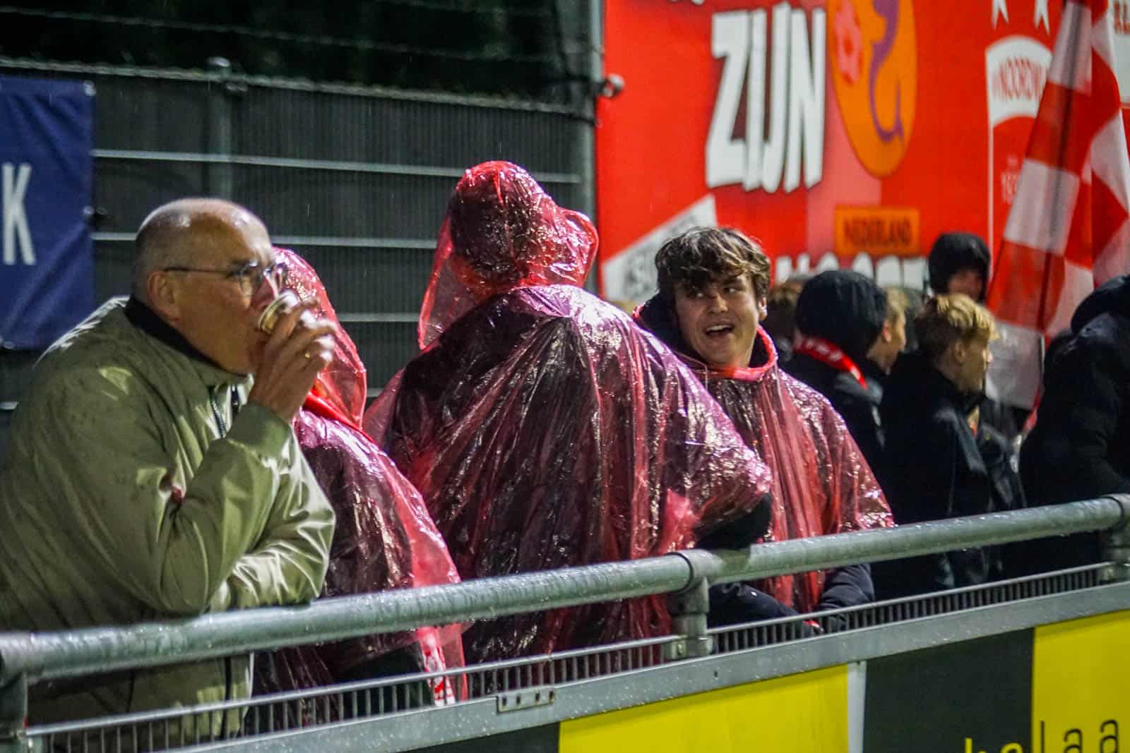Stormachtige avond in de bollenstreek bij VV Noordwijk – ADO