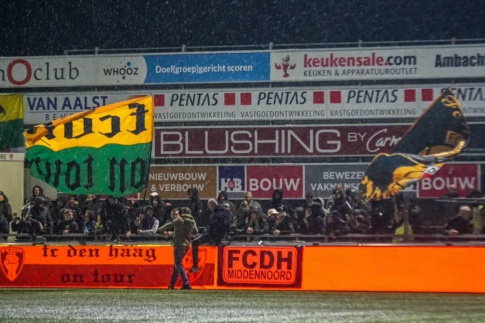 Stormachtige avond in de bollenstreek bij VV Noordwijk – ADO