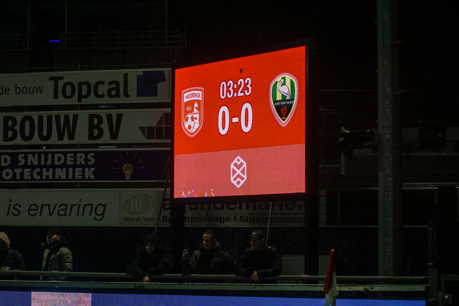 Stormachtige avond in de bollenstreek bij VV Noordwijk – ADO