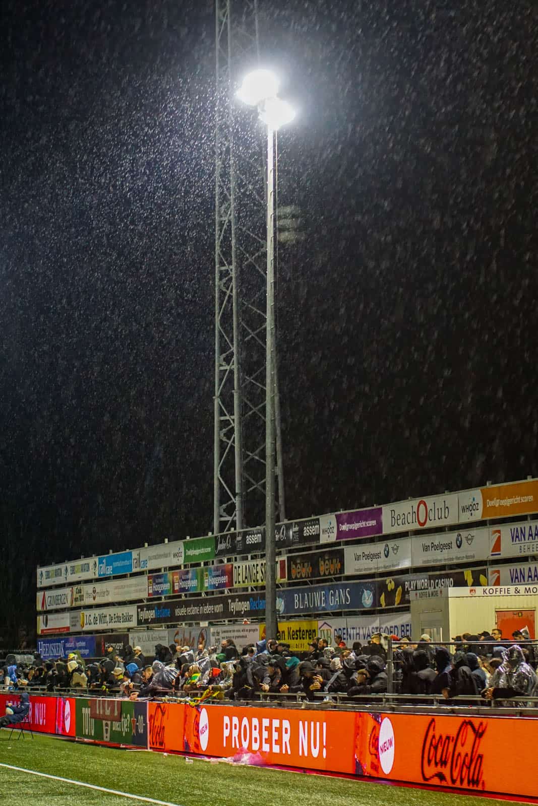 Stormachtige avond in de bollenstreek bij VV Noordwijk – ADO