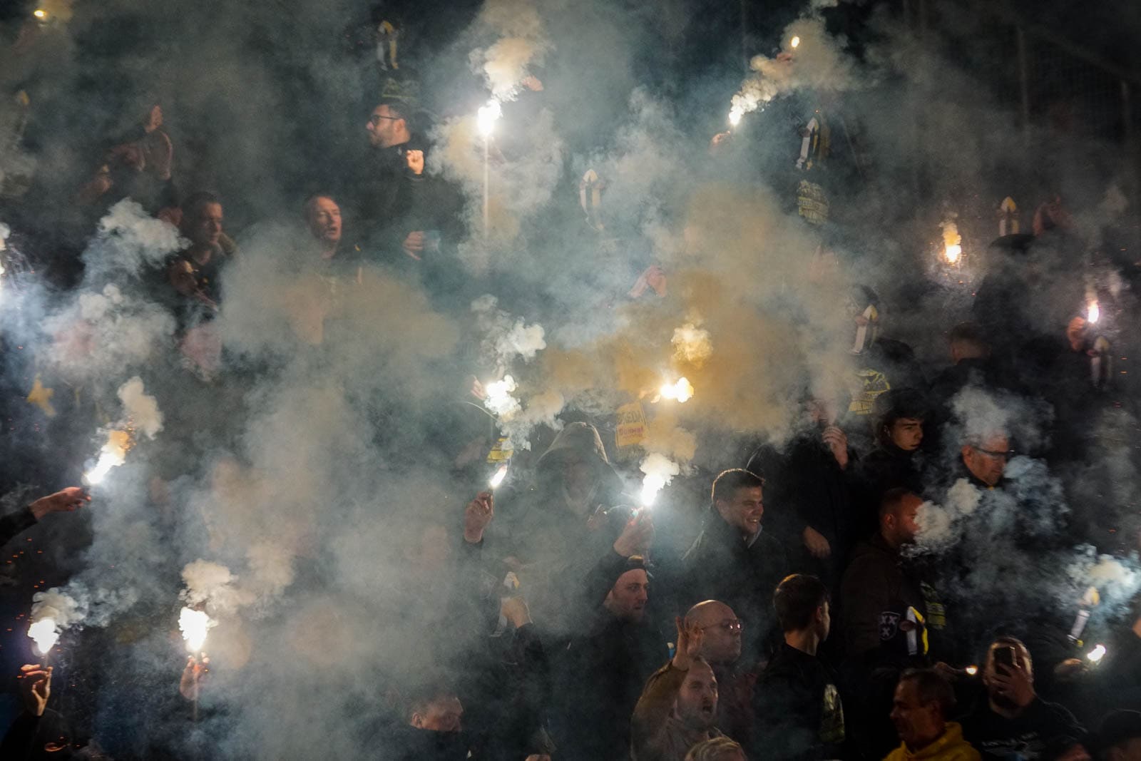 30 jaar vriendschap NAC & Lokeren: chaotische avond in Doetinchem