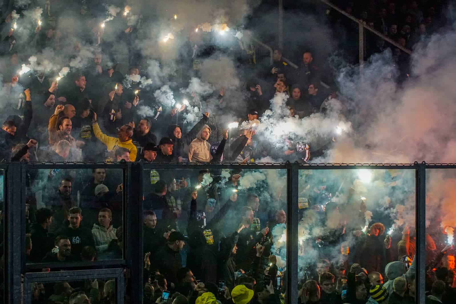 30 jaar vriendschap NAC & Lokeren: chaotische avond in Doetinchem