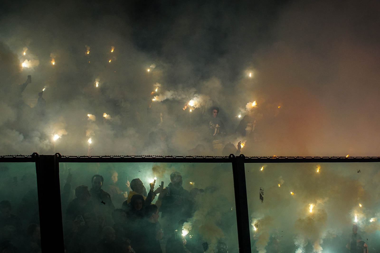 30 jaar vriendschap NAC & Lokeren: chaotische avond in Doetinchem