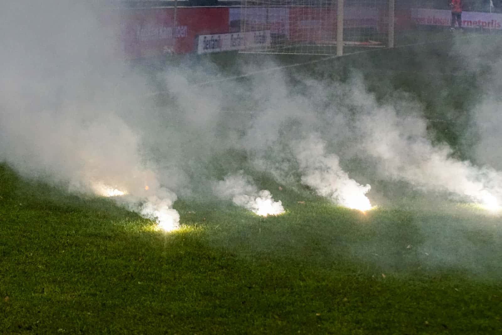30 jaar vriendschap NAC & Lokeren: chaotische avond in Doetinchem