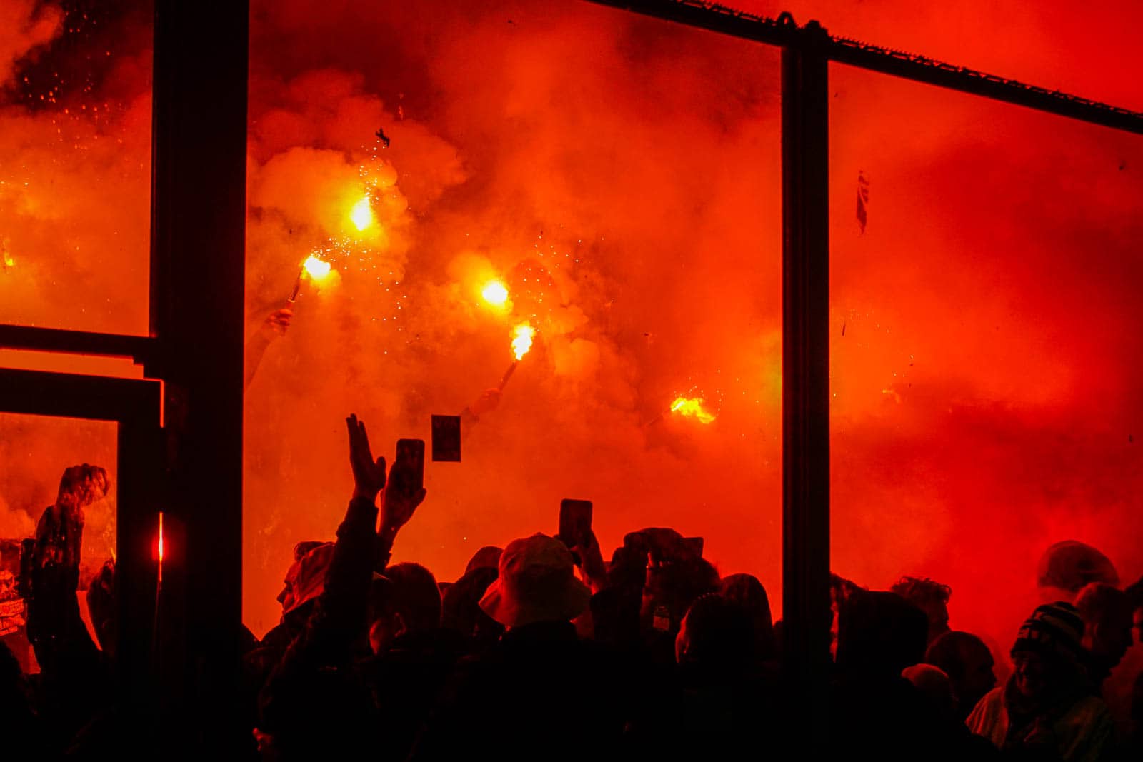 30 jaar vriendschap NAC & Lokeren: chaotische avond in Doetinchem