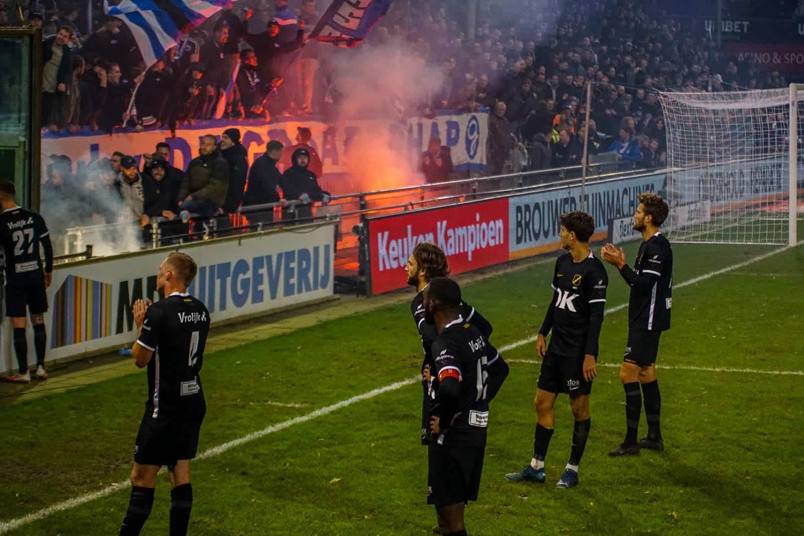 30 jaar vriendschap NAC & Lokeren: chaotische avond in Doetinchem