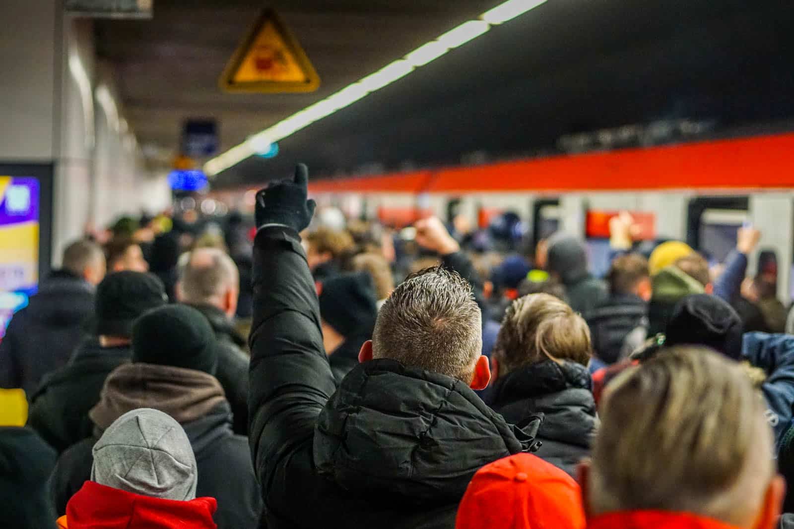 Duitse politie laat zich gelden bij Europese awayday Royal Antwerp in Hamburg