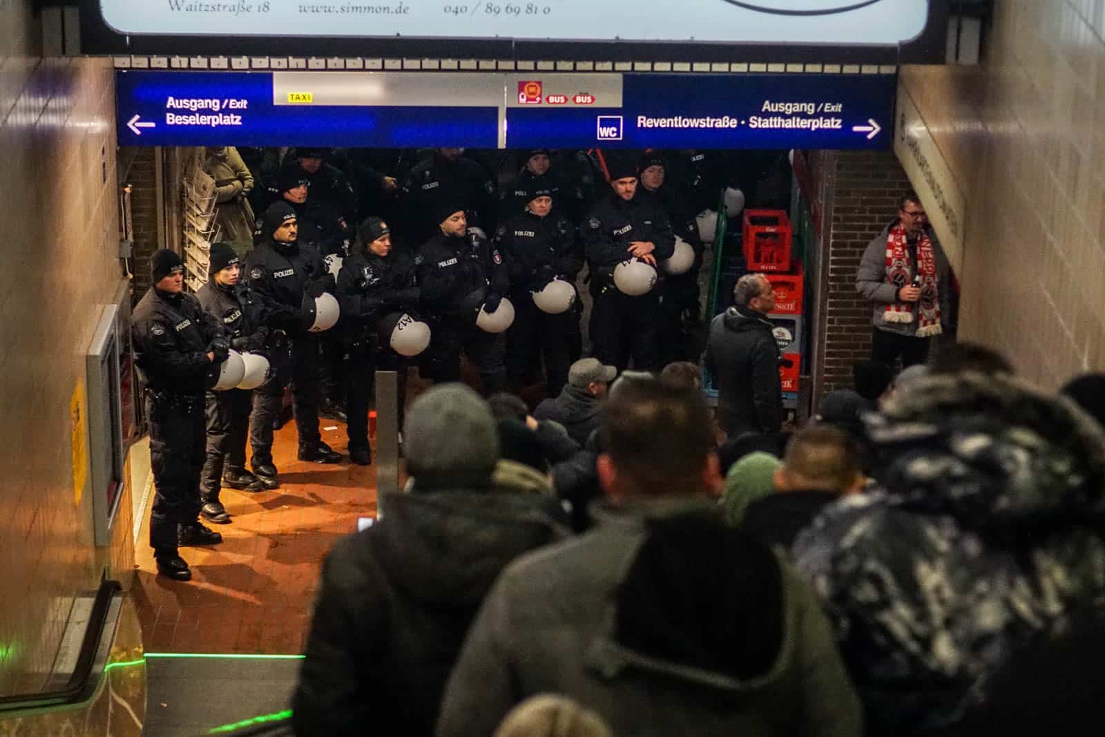 Duitse politie laat zich gelden bij Europese awayday Royal Antwerp in Hamburg