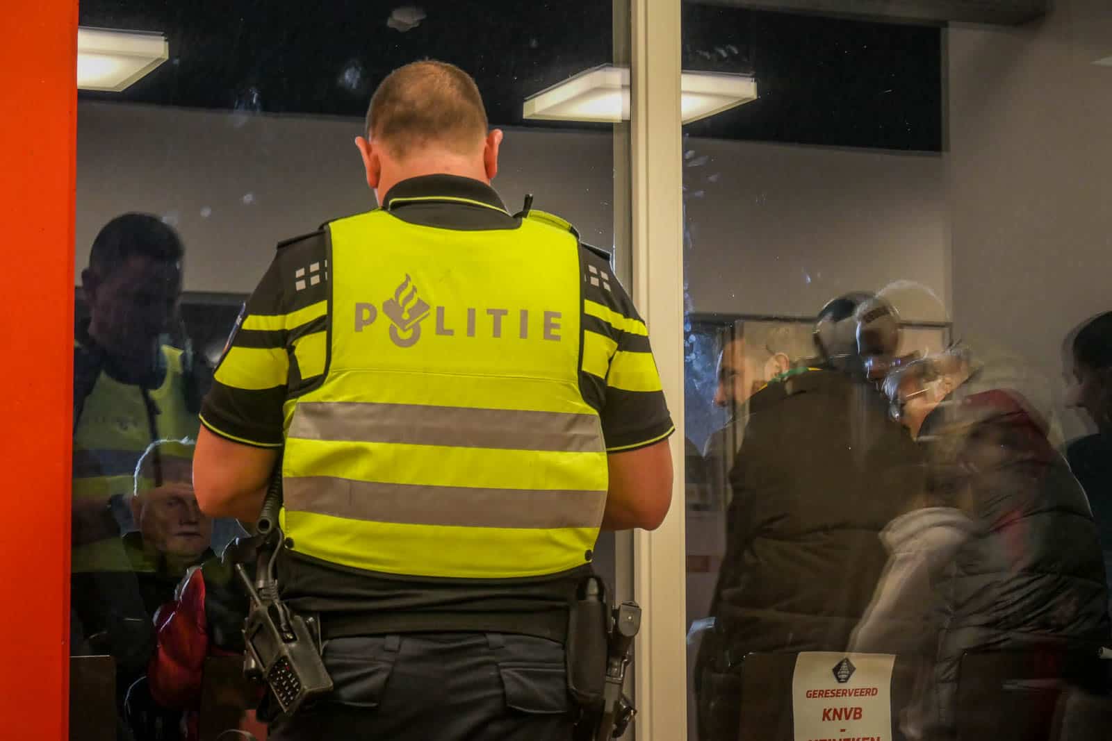 Stormachtige avond in de bollenstreek bij VV Noordwijk – ADO