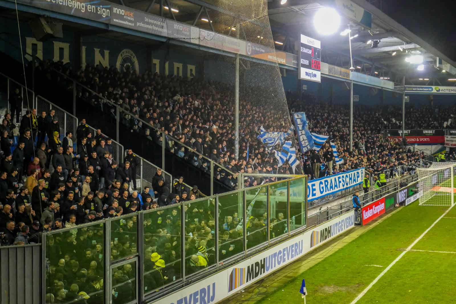 30 jaar vriendschap NAC & Lokeren: chaotische avond in Doetinchem